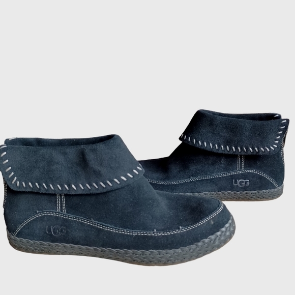 Ugg Varney black moccasins boho ankle booties size 7 - Picture 1 of 9